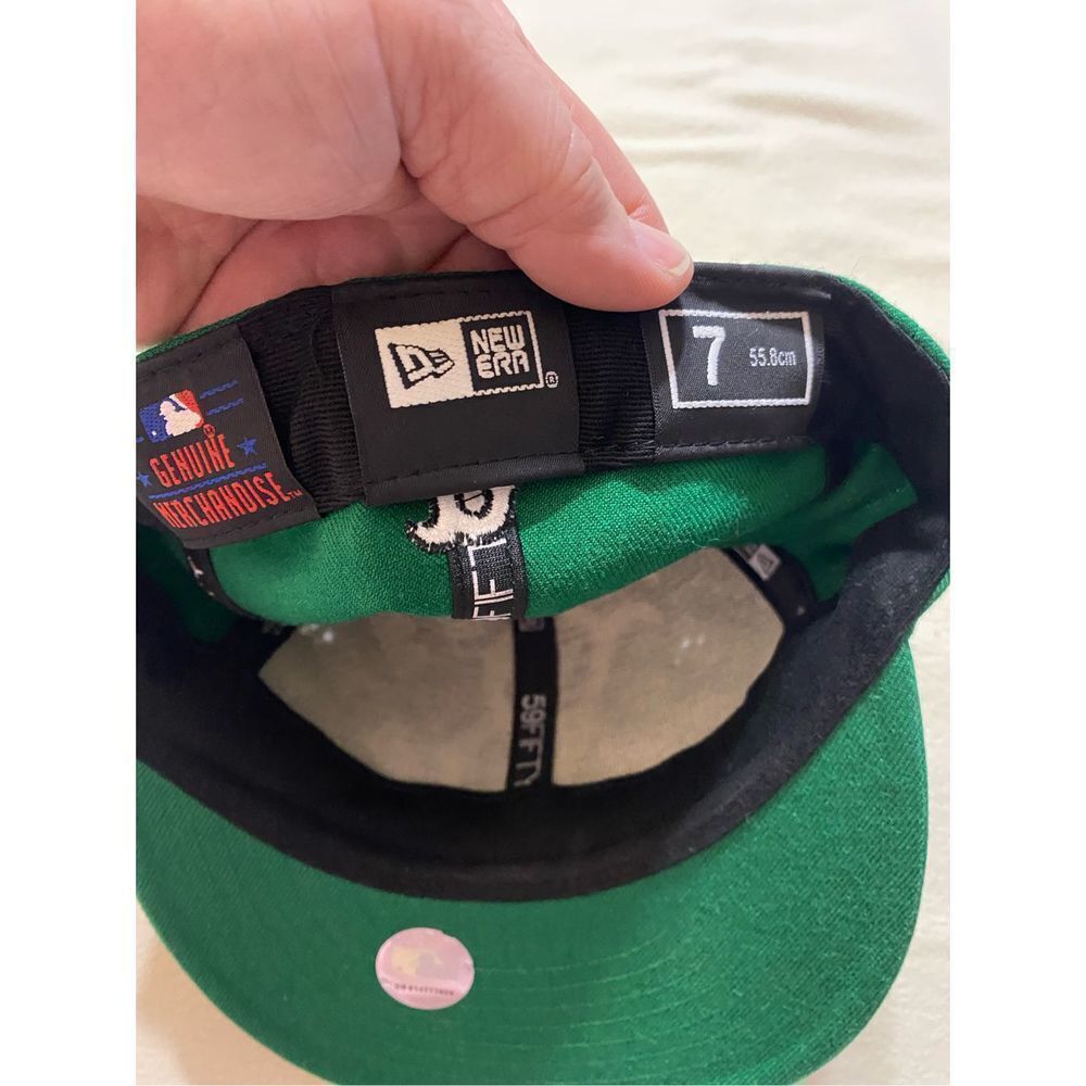 Boston Red Sox Hat - Picture 3 of 5